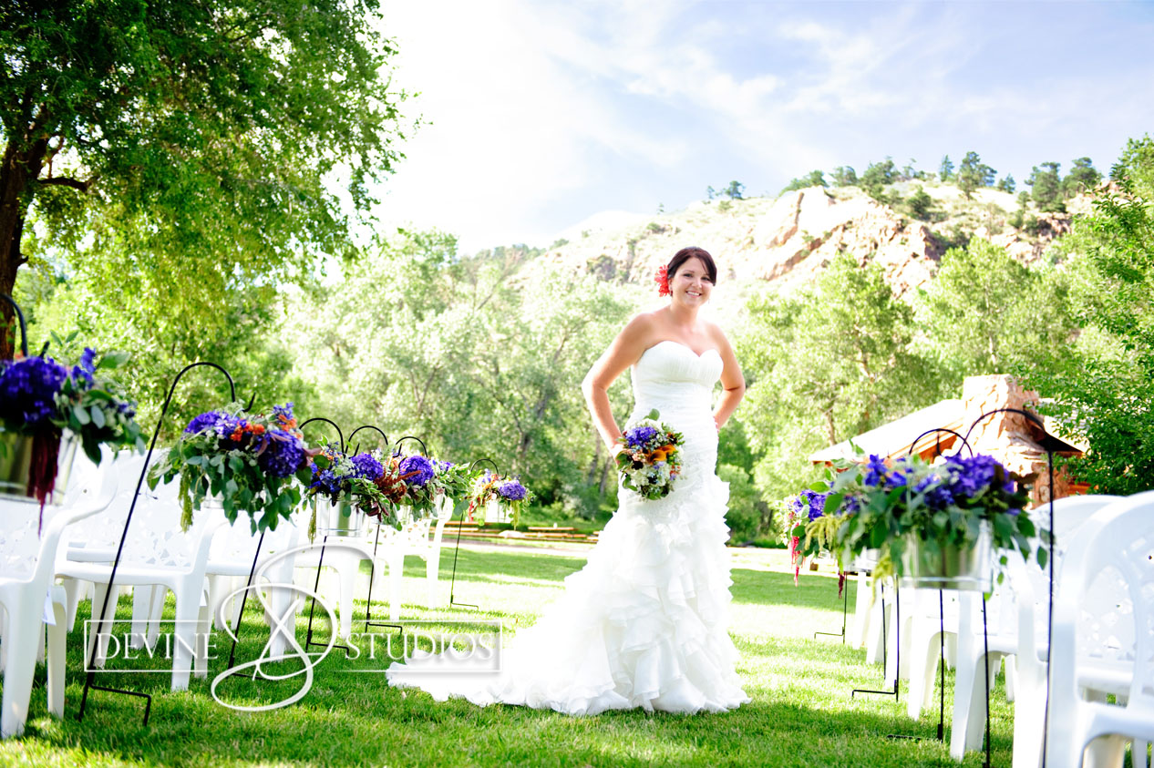 kansas city makeup artist Lora Devine 816-668-6061 www.devinemakeupartistry.com